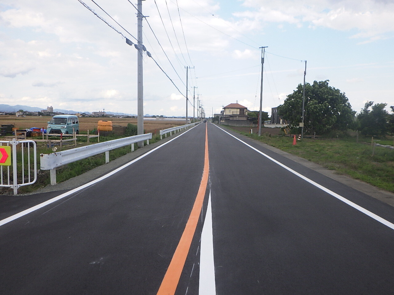 写真:上川淵地区 舗装改良工事(舗装特6号)の工事前